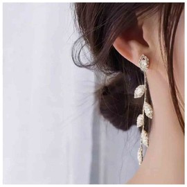 Yheakne Crystal Leaf Earrings Leaf Tassel Dangle Earrings Gold CZ Crystal Long Earrings Wedding Earrings Jewellery for Women and Girls (Gold)