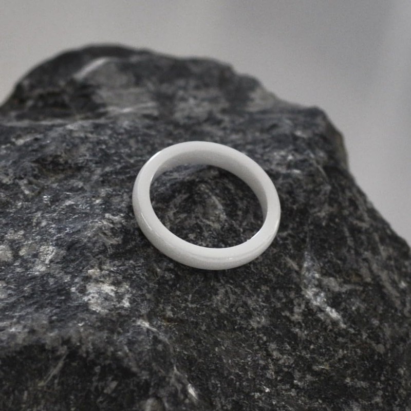 Les Poulettes Jewels - White Ceramic 3mm Ring - taille