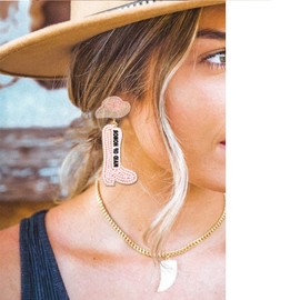 Beaded Cowboy Boot Earring Western Cowgirl Boots Earrings for Women Boho Shoes Dangle Drop Earrings Y2k Jewelry Party Gift (White)