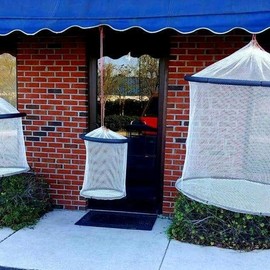 Bait Pens/Bait Motel - Size: Medium 35" x 25"