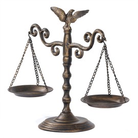 Wenbery Libra Decor: Vintage Justice Scales, Table Decor (13.38" H)