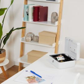 Relaxdays Lockable Cash Box, Removable Insert, 5 Compartments, Iron Cash Box, H x W x D: 8.5 x 20 x 17 cm, White