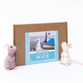Bergin & Bath Needle Felting Kit, Mice. DIY Craft kit for Adults and Teens.