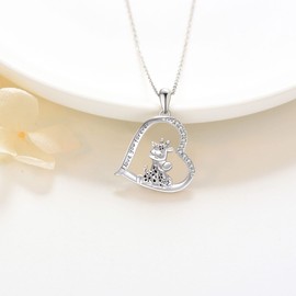 YAFEINI Giraffe Necklace 925 Sterling Silver Giraffe Pendant Necklace Animal Jewelry Gifts for Women Giraffe Lovers