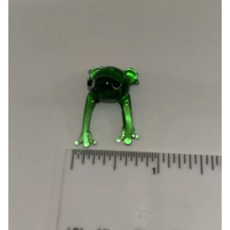 Miniature Tiny Lampwork Flame Hand Blown Glass Green Frog Toad