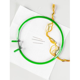 Nurge Premium Quality, Metal Spring Tension Embroidery Hoops, Cross Stich Hoop, Darning Hoops, Embroidery Tension Shed (Green, Siz Mix)