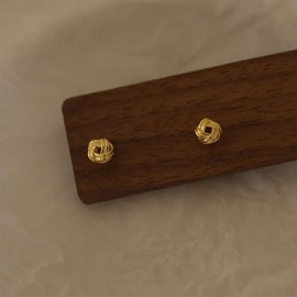 SLUYNZ 925 Sterling Silver Love Knot Stud Earrings for Women Teens Twisted Stud Earrings Ball (B-18K GOLD)