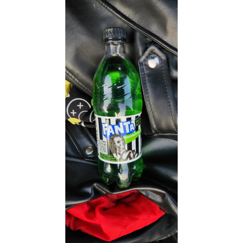 Beetlejuice 2 Fanta HAUNTED APPLE In A Bottle SEALED