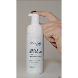 Nova Luma Make-up-Entferner für das Gesicht, enthält 40 % Schneckenschleim aus Blaubeere und roten Weinreben, die ein Gefühl von Tiefenreinigung, Komfort und Frische bieten. Nicht fettend