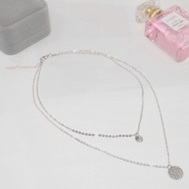 TseenYi Layering Coin Disc Necklace Chain Silver Hammered Coin Dot Pendant Necklace Vintage Adjustable Clavicle Choker Chain Necklaces Jewelry for Women and Girls (Silver)