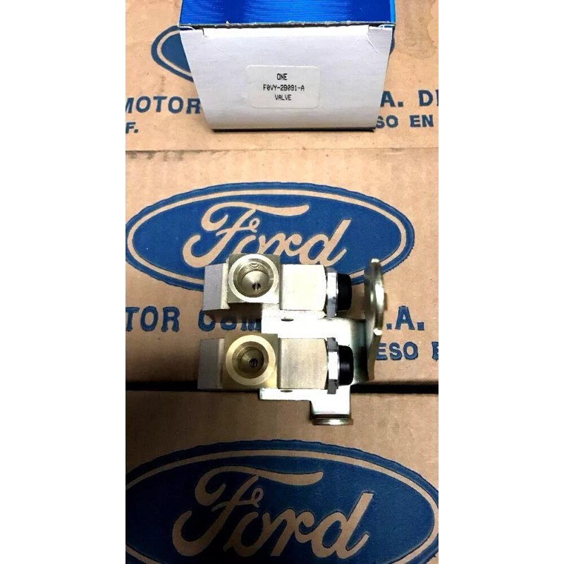 Ford Crown Vic Brake Proportioning Valve F0VY2B091A Lincoln Town Car