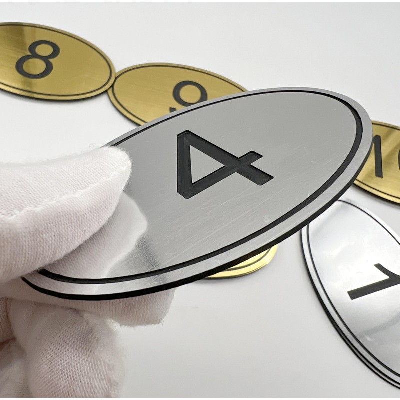 NanTun ABS Engraved 9cm x 5.5cm Oval Table Numbers Pubs