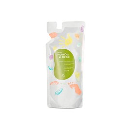 Natura - Linha Mamae e Bebe - Hidratante Corporal (Refil) 200 Ml - (Mom & Baby Collection - Body Moisturizer (Refill) 6.76 Fl Oz)