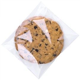 MORIDA Clear Cellophane Bags 200 Pcs 5x7 inch Self Adhesive Cookie Bags Candy Treat Resealable Self Sealing Favors Snack Goodie Plastic Gift Packaging Bag