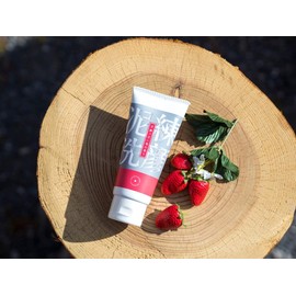 Mud Cleansing Facial Cleanser, Scented 4.2 oz (120 g) (Sweet and Sour Strawberry Scent) [Strawberry Nose, Blackheads, Clay, Pore Care, Foam Facial Cleanser, Mud Pack, Facial Cleanser]