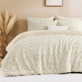 annadaif Fluffy Comforter Queen Set - Soft Fuzzy Sherpa Beige Comforter for Queen Size Bed, Warm Fleece Bedding Set for Winter,Plush Faux Fur Bed Set 3 Pieces(1 Shaggy Comforter, 2 Pillowcases)