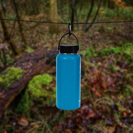 PARACORD PLANET 550 Paracord with Carabiner – Tactical 7 Strand Utility Rope for Camping, Backpacking, Survival, and Outdoor Activities (Camo, 100 Feet)