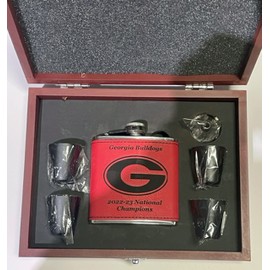 Georgia Bulldogs 2022-23 National Champions Flask with Optional logo and Optional Presentation Box (Black Box 4 SG G logo)