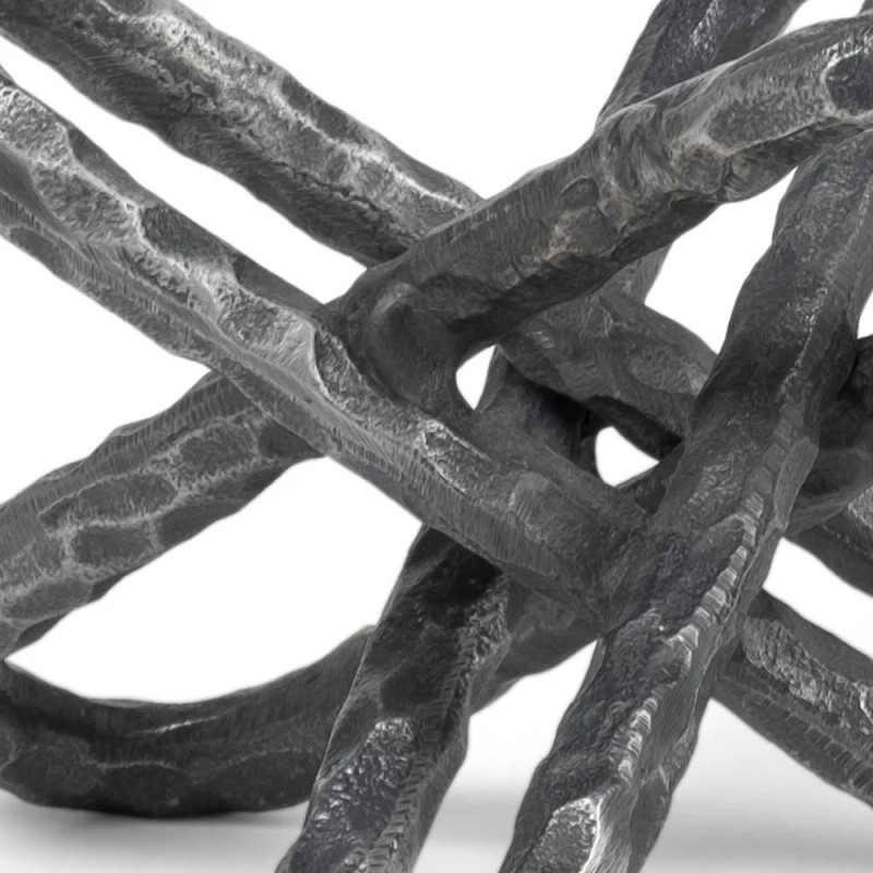 Homeroots Silver Metal Chain Link Sculpture