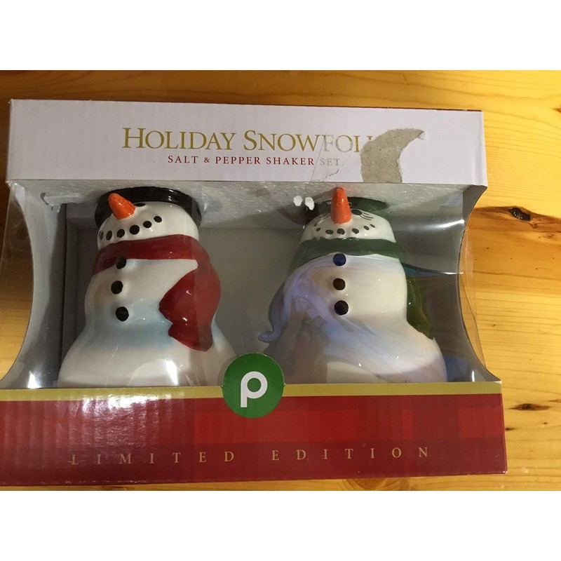 Publix Holiday Snowfolk Salt and Pepper Shaker Set Encore Edition