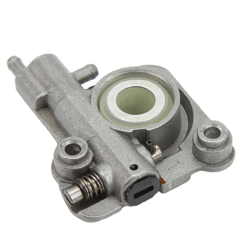 Oil Pump with Metal Worm Gear Replacement for CS350 CS2600