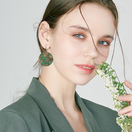 Gdpaddy Bohemian Vintage Copper Disc Star Pattern Lightweight Dangle Drop Earrings National Style Geometry Circle Hook Earrings For Women Jewelry Gifts (Green)