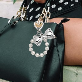 Beaded Keychain Bag Charm Bow Key Chain for Car Keys Purse Wristlet Bracelet for Keys Handbag Backpack Decoration Accessories Pearl Heart Phone Wrist Strap Chain Women Wallet Hand Bag Pendant Keyrings