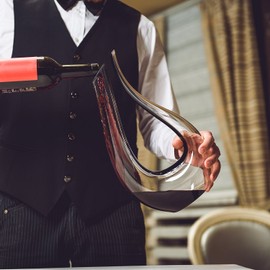 Gnimihz Wine Decanter with Cleaning Tools- Handmade Lead-free Crystal Swan-neck Decanter, Improves Wine Taste Smoother, Wine Accessories, Wine Gifts, 1500ml