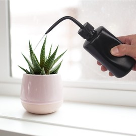 Melphoe - Botella de lavado de tatuaje, 4 piezas de 250 ml, botella de riego suculenta, botella de enjuague de seguridad, botella de lavado de laboratorio médico de plástico, suministros de tatuaje, exprimidor de botellas de agua de pestañas, negro