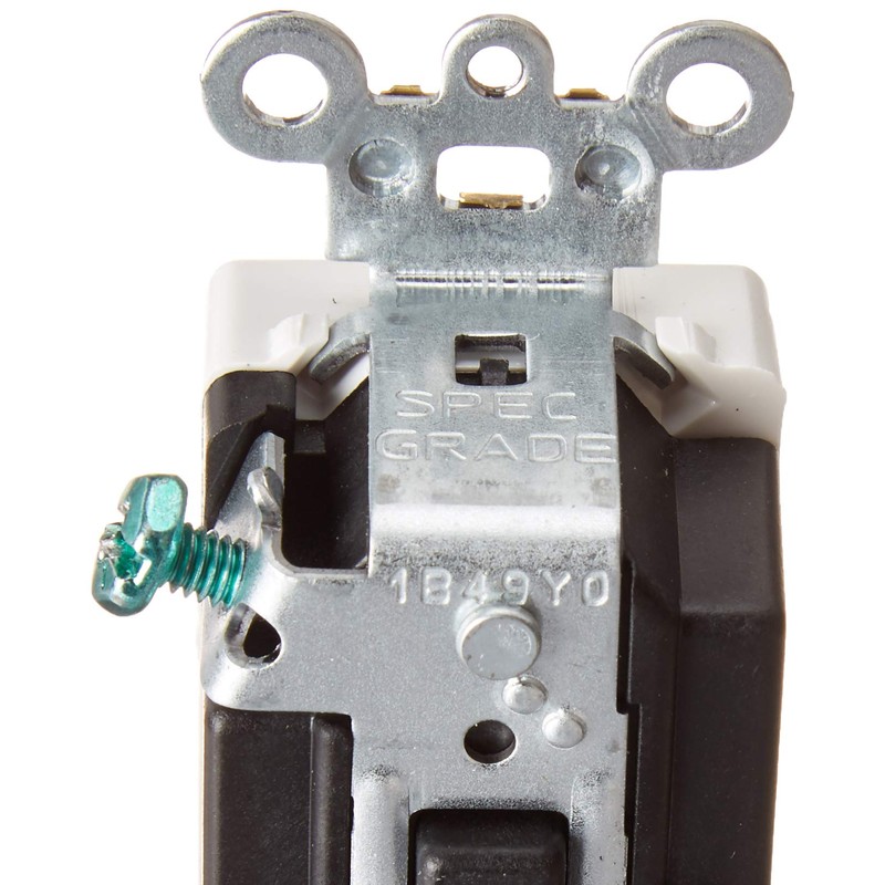 Leviton 3-Amp 24-Volt Decora Plus Rocker Double-Throw Ctr-Off Momentary Contact