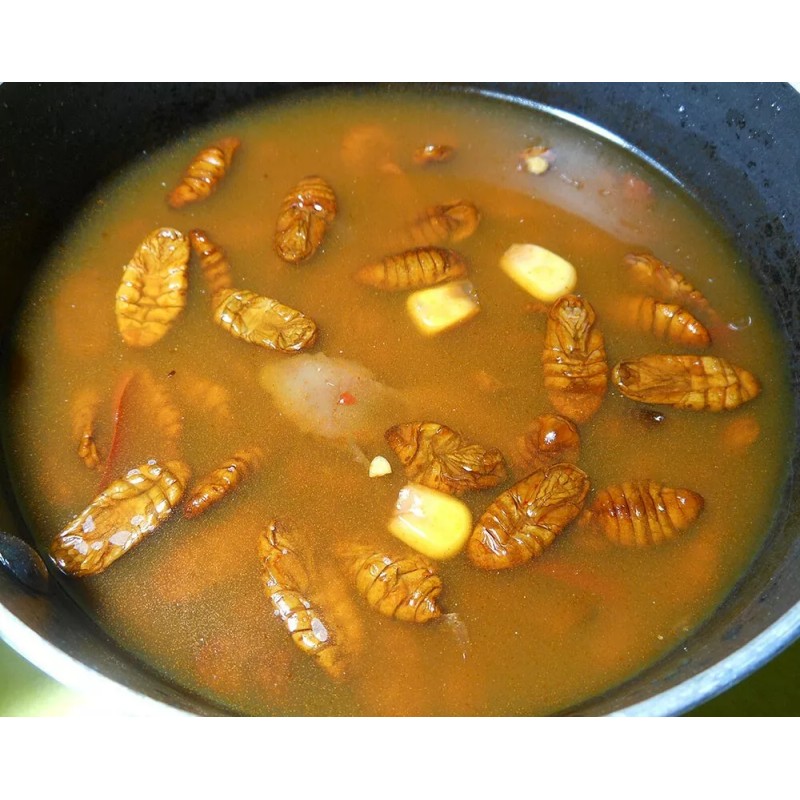 Yoo Dong Silkworm Pupa Canned Snack 130g (Expiration Oct 2026)