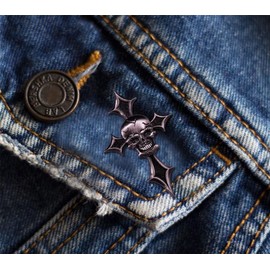 Cross Skull Brooch Retro Metal Skull Badge Creative Brooch Hat Backpack Brooches Fashion Jewelry Women Men Gift Accessories