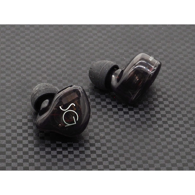 SoundsGood SE01 BK Hybrid In-Ear Earbuds with 1BA+1DD Black