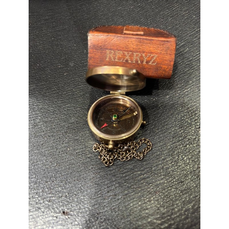 REXRYZ Gravierbarer Kompass, Taschenkompass, Messing-Kompass mit Leder-Tragetasche, Pfadfinder-Kompass, Adler-Scout-Kompass, Piratenkompass,