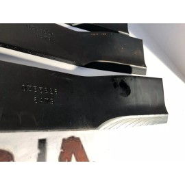 John Deere 3 USA MADE HEAVY DUTY BLADES JOHN DEERE TCU15881 M133381 M128485 FOR 60" CUT