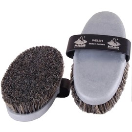Horse brush Welsh with rosshair in grey from Haas