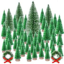 KUUQA 46Pcs Mini Christmas Village Trees Bottle Brush Trees Sisal Snow Forested Trees with Christmas Wreaths for Christmas House Decorations, Diorama Models