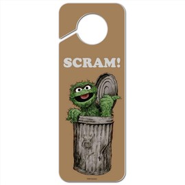 GRAPHICS & MORE Sesame Street Vintage Oscar The Grouch Plastic Door Knob Hanger Sign