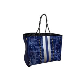 Dallas Hill Designs Large Tote Bag for Women | Neoprene Shoulder Purse | Travel, Beach, Gym Handbag | Extra Pouch