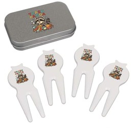 Azeeda 'Trash Panda' Golf Divot Tool/Repair Fork Gift Set (GO00071730)