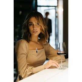 XIANNVXI Mothers Day Gifts Natural Black Agate Crystal Point Pendant Necklace Reiki Healing Crystals Stone Necklaces Gemstone Quartz Flower Wrapped Jewelry for Women