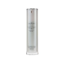 Green 40ml makeup that adheres well to the base skin / 밀착력있게 베이스 피부 발라지는 그린 40ml 메이크업