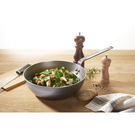 de Buyer - Mineral B Country Pan - Nonstick Frying Pan - Carbon and Stainless Steel - Induction-ready - 9.5"