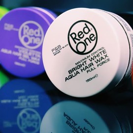 Redone Cera para Cabello Red One White Bright - Máximo Control - Cera para Peinar - 150 ml