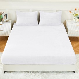 YIYEA Ultra Soft Plush Deep Pocket Fleece Fitted Sheet - King Size, Warm Fuzzy Velvet for Fall Winter, Cozy Warmth and No Shedding, White