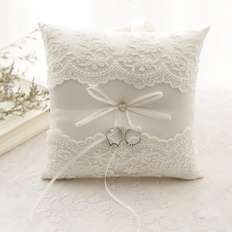 Gudotra Porte-Alliance Lace Wedding Ring Cushion (20cm)