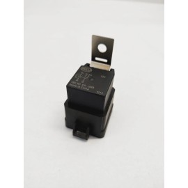 John Deere Genuine OEM John Deere AM123716 Relay