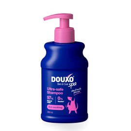 Douxo Skin & Coat SPA Ultra-Safe Soothing Dog Shampoo, 250 ml, Cleans & Soothes the Skin, Enhances the Fur, Leaves the Fur Soft & Radiant, Skin-Friendly Formula