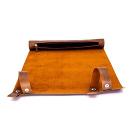 LORE Scroll Style Dice Mat for Pen and Paper Dice Games such as DND, Cthulhu, DSA - Rollable with Dice Compartment and Press Stud Closure (Vegan Leather, Brown, Rolling Mat as Dice Pad), brown, scroll