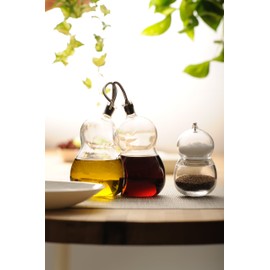Jia Inc. Family Belongings Hulu Pas De Deux Oil & Vinegar Set